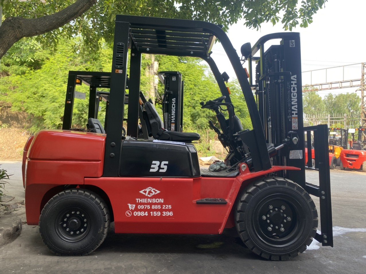 xe nâng dầu 3.5 tấn